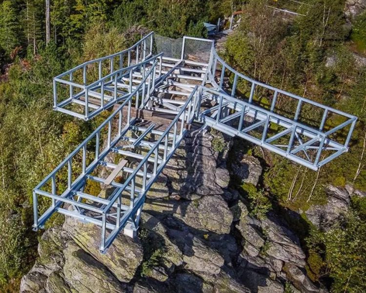 Vyhlídková plošina|Na Trojaku